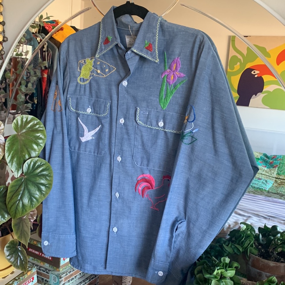 Vintage 70s embroidered chambray Big Mac button up western shirt